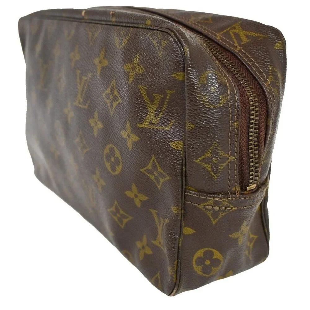 LOUIS VUITTON Trousse Toilette 23 Clutch Hand Bag Monogram Brown M47524 02SH481